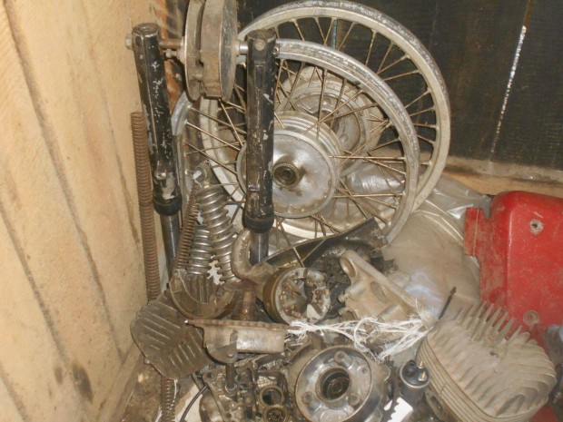 Motor alkatrsz, MZ-TS 150