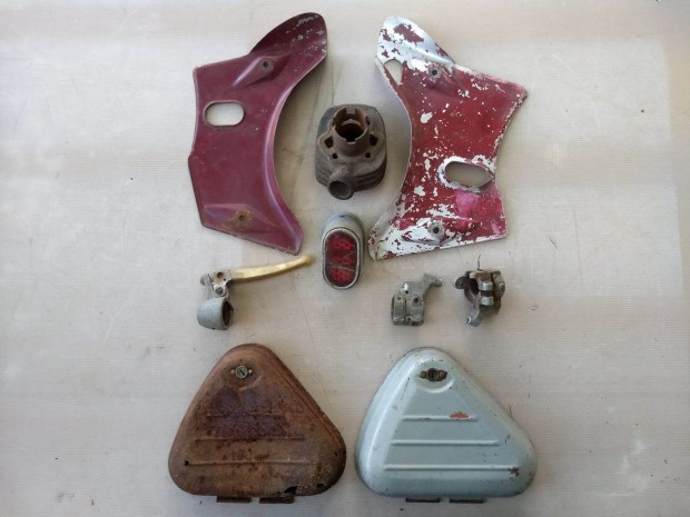 Motor alkatrsz csomagok