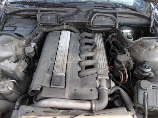 Motor egyben - bmw 725