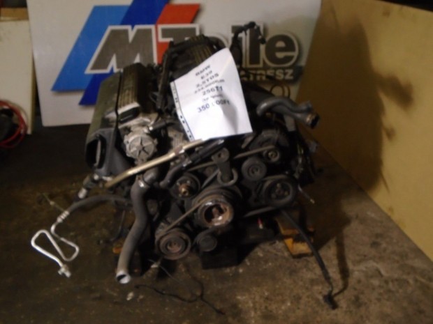 Motor egyben (komplett) - BMW 5-ös sorozat / E39 / 2,5 TDS / 256T1