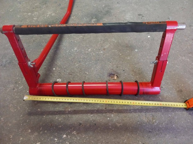 Motor emel� elad�