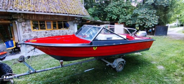 Motorcs�nak 20 LE Honda motorral 