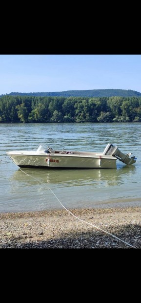 Motorcsnak Jeanneau Prelude 70hp.