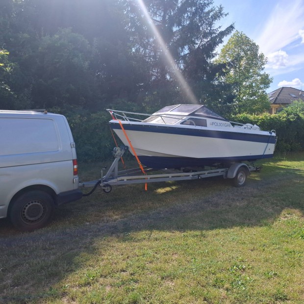 Motorcsnak jeanneau 575