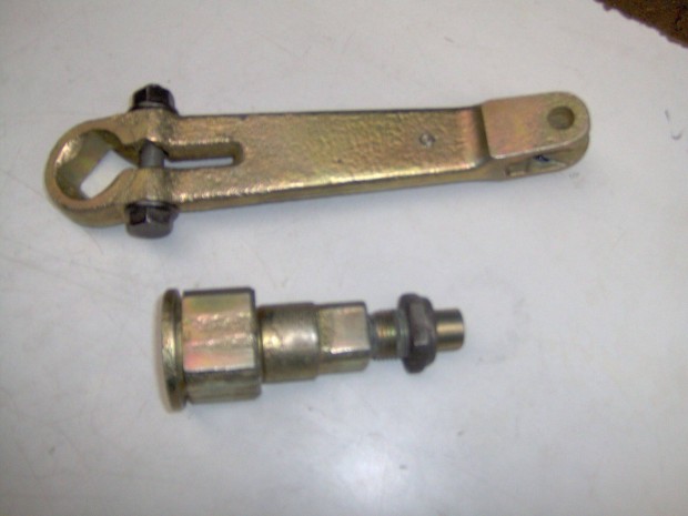 Motorcs�nak korm�nytengely /ir�nyit�kar elad�