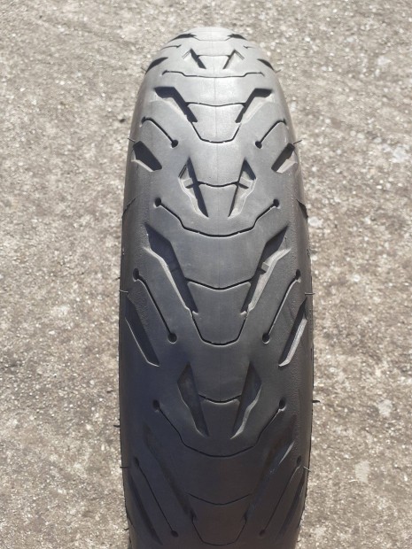 Motorgumi Michelin 120/70/17
