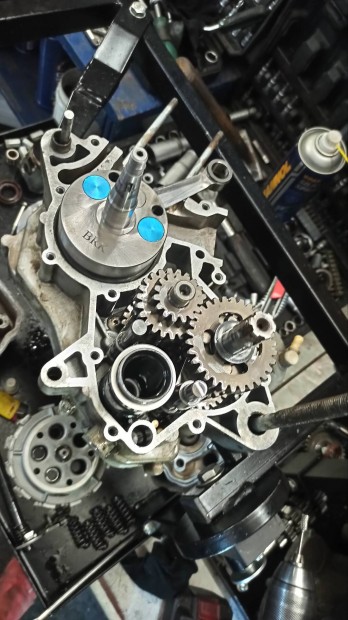 Motorkerkpr Motorblokk Generl, Feljts Am6 D50b Ebs Rotax stb..
