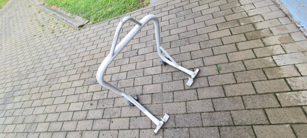 Motorker�kp�r al�t�maszt� 2 db