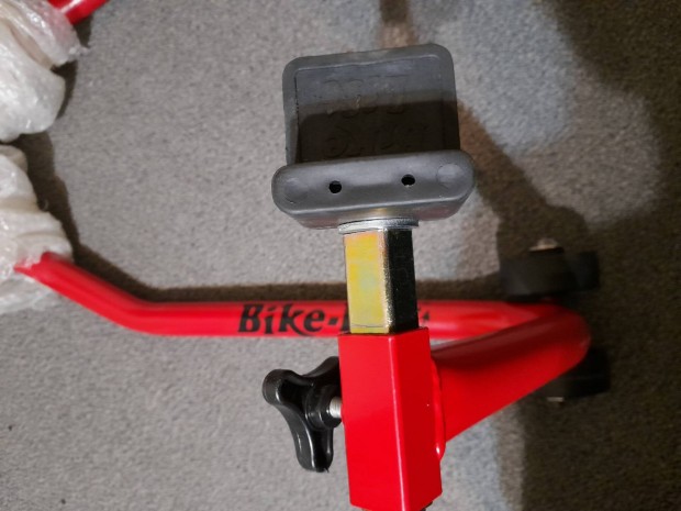 Motorker�kp�r kiemel� elad� 