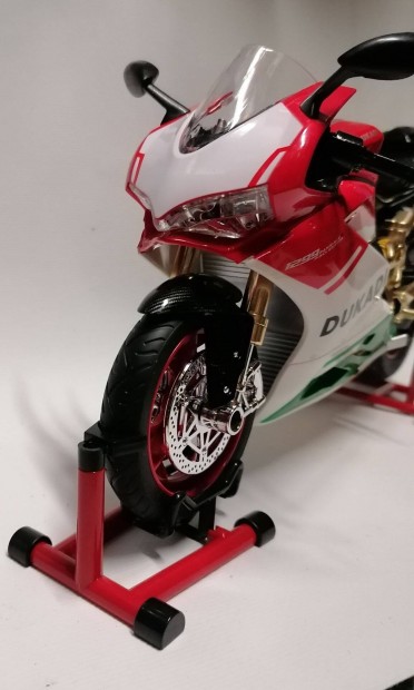Motorkerkpr makett