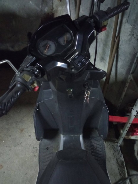 Motorkerkpr robog