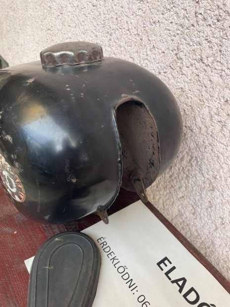 Motorkerkpr zemanyagtank