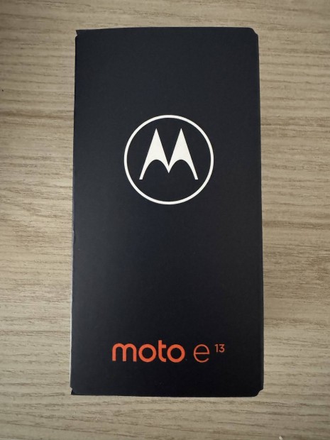 Motorola Moto E13 zld