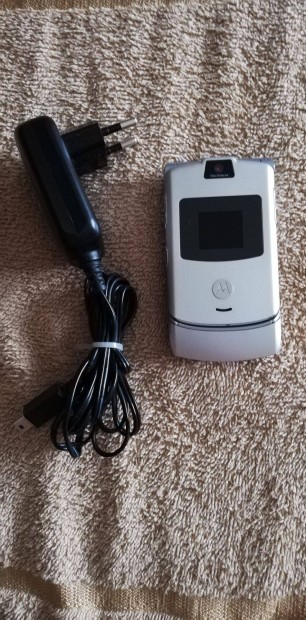 Motorola V3 Razr Silver