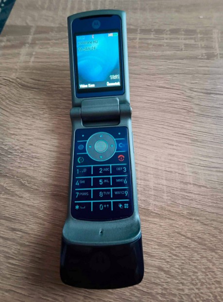 Motorola k1 nyomgombos mobiltelefon