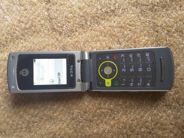 Motorola mobiltelefon makultlan llapotban elad