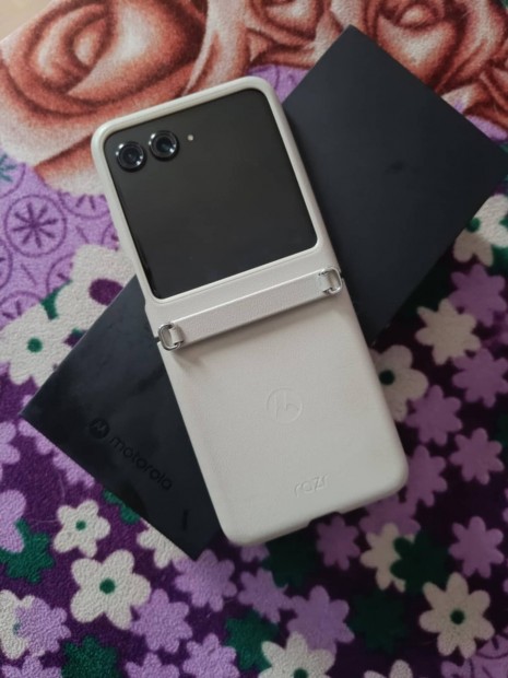 Motorola razr 50 