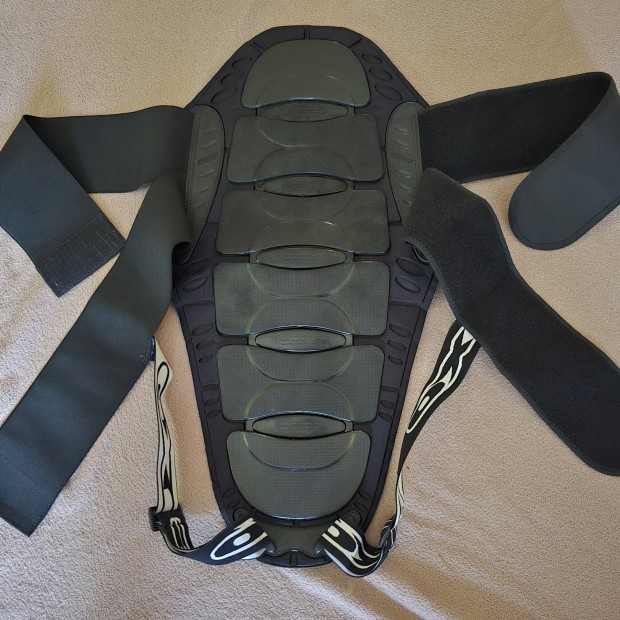 Motoros Gerincved xl 