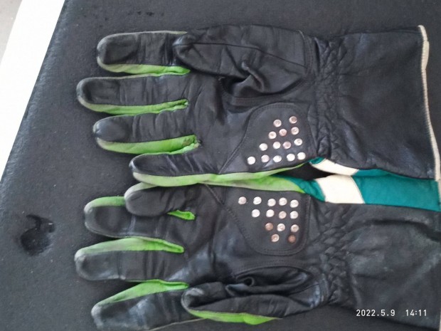 Motoros b�rkeszty� M/L m�ret elad� 12000ft �buda