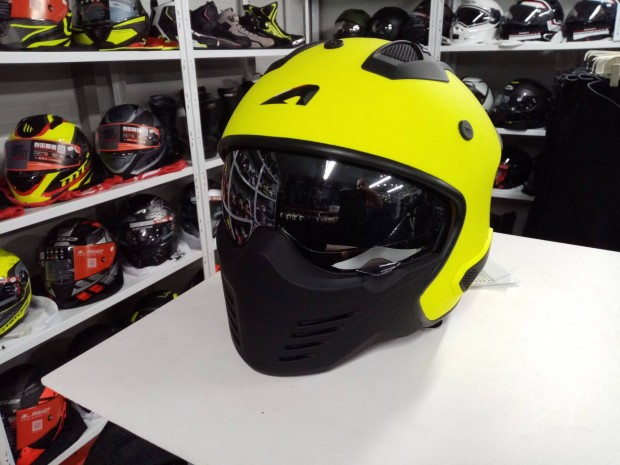 Motoros buk�sisak!!! / Astone - Elektro / - L-es m�ret!!!