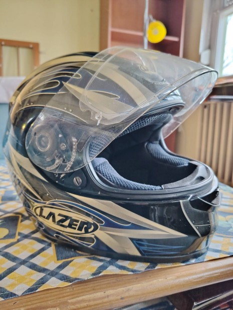 Motoros buk�sisak elad�! 