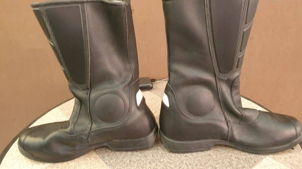 Motoros csizma 39 méret