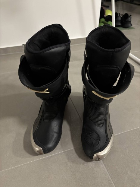 Motoros csizma Puma