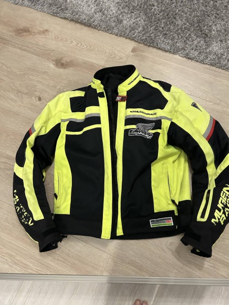 Motoros felszerel�s elad�