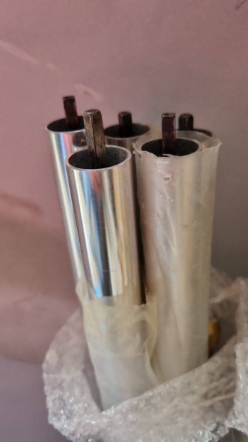 Motoros fűkaszákhoz, 4szögletű meghajtó szár 26mm-es csővastagsággal