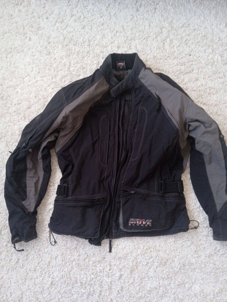Motoros kabt protektorral XL