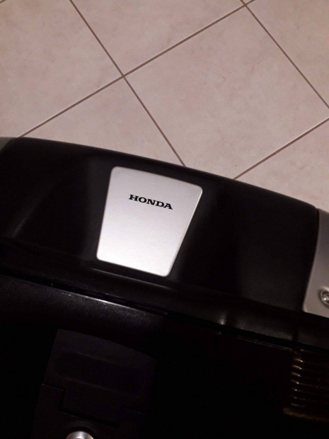 Motoros kieg�szit�