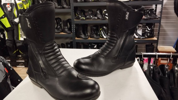 Motoros ni csizma / Polo / 39-es Mret