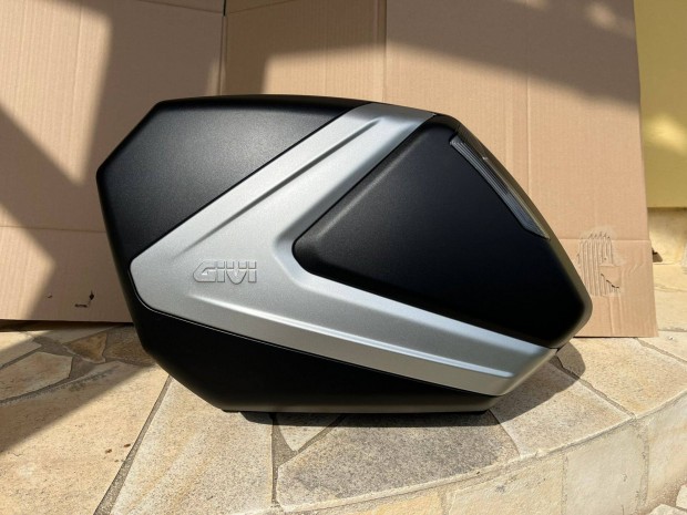 Motoros oldaldoboz pr Givi