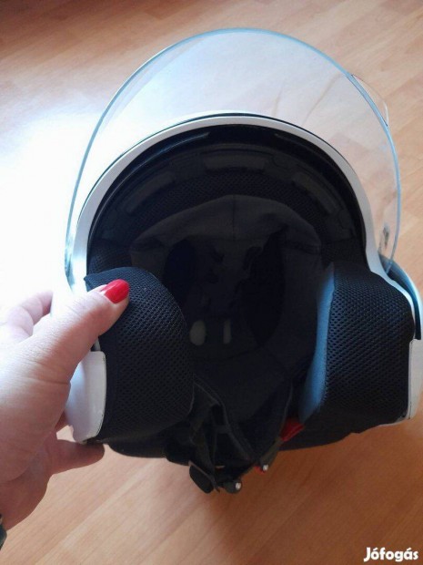 Motoros robog�s buk�sisak S