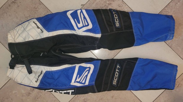 Motoros ruhzat gyermek Scott