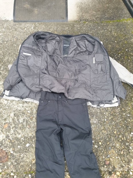 Motoros ruh�zat n�i protektoros