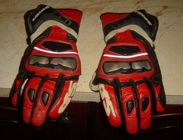 Motoroskeszty� ny�ri - Spidi XL m�ret (Italy)