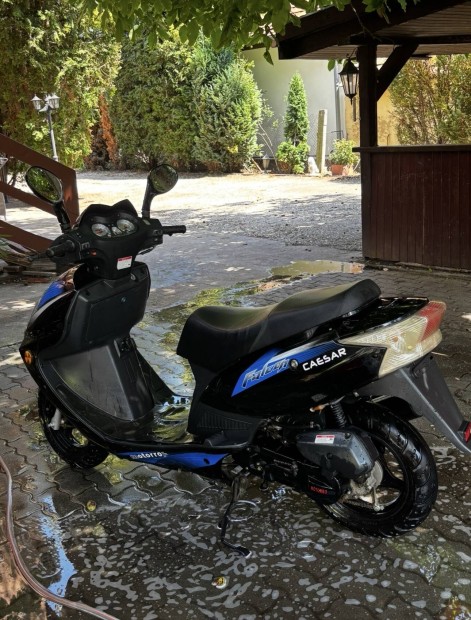 Motorro Falcon 50 Robog