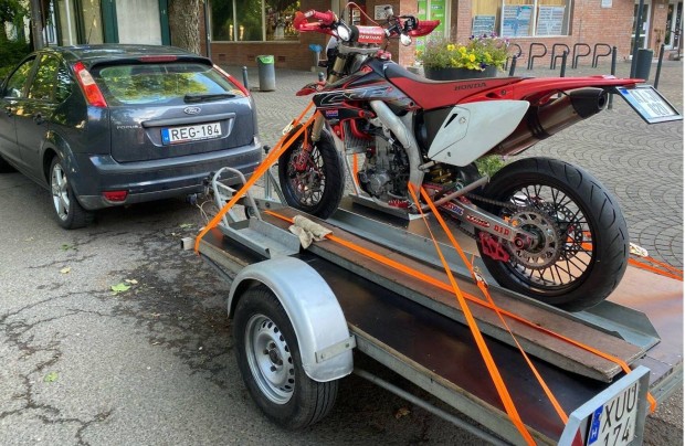 Motorszállító/Utánfutó Bérlés/Mentés