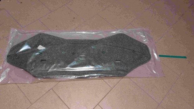 Motort�r burkolat 4. gener�ci�s Renault Clio-hoz