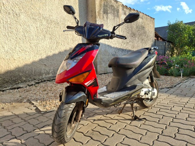 Motowell Magnet LT Limit robogó