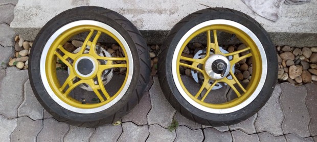 Motowell Magnet sport 2014 évj. Kerekek gumival (2007-2017-ig)