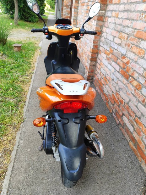 Motowell amerigo fuego robog 