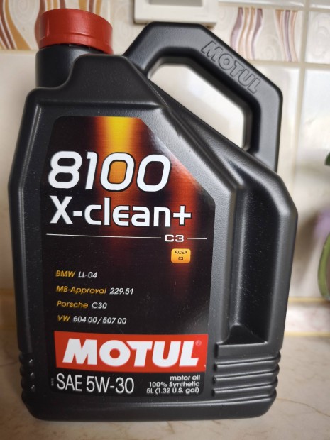 Motul 8100 X-Clean+ 5W30 4.3L