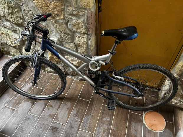 Mountain Bike felntt bicikli 