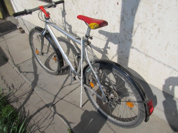 Mountain bike 26-os ALU apache