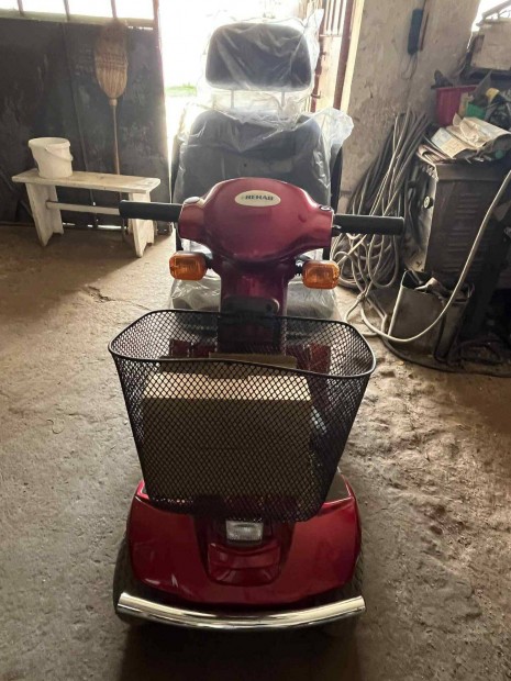 Mozgskorltozott moped elad