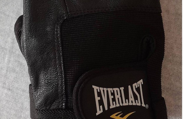 Mpact s Everlast kerkpros kesztyk, kzepes mret