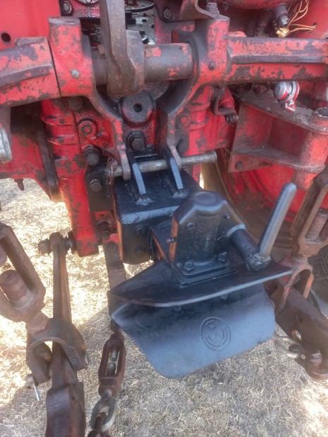 Mtz 50 automata von�fej elad� vagy cser�lhet�.