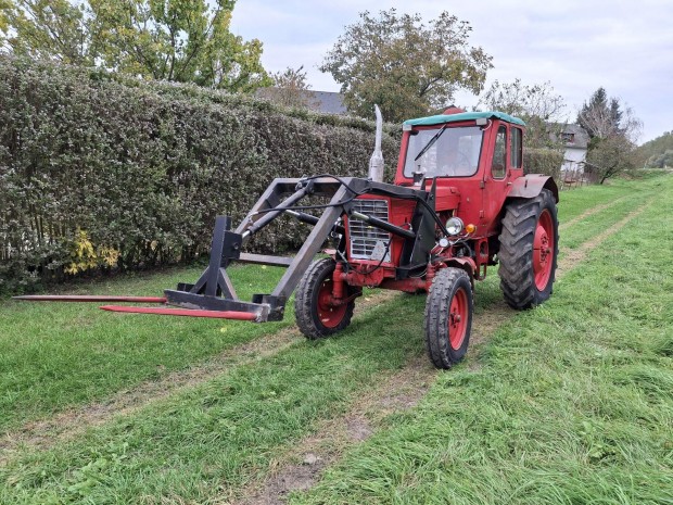 Mtz-50-es homlokrakodóval eladó!